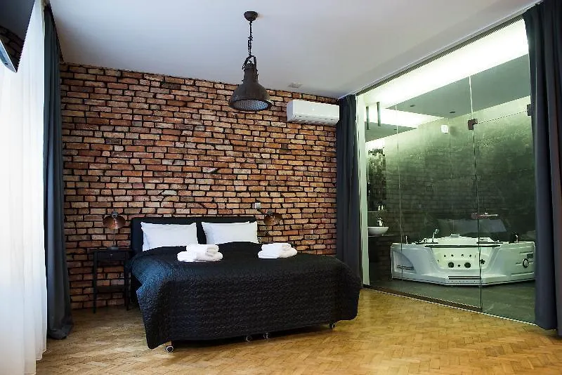 Leo Apartments Old Town Krakow 4*,